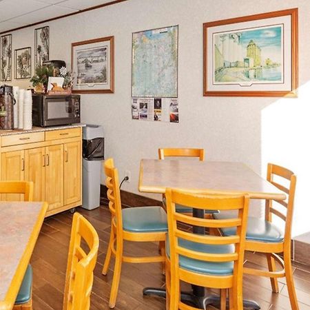Super 8 By Wyndham Superior Wi Ξενοδοχείο Εξωτερικό φωτογραφία