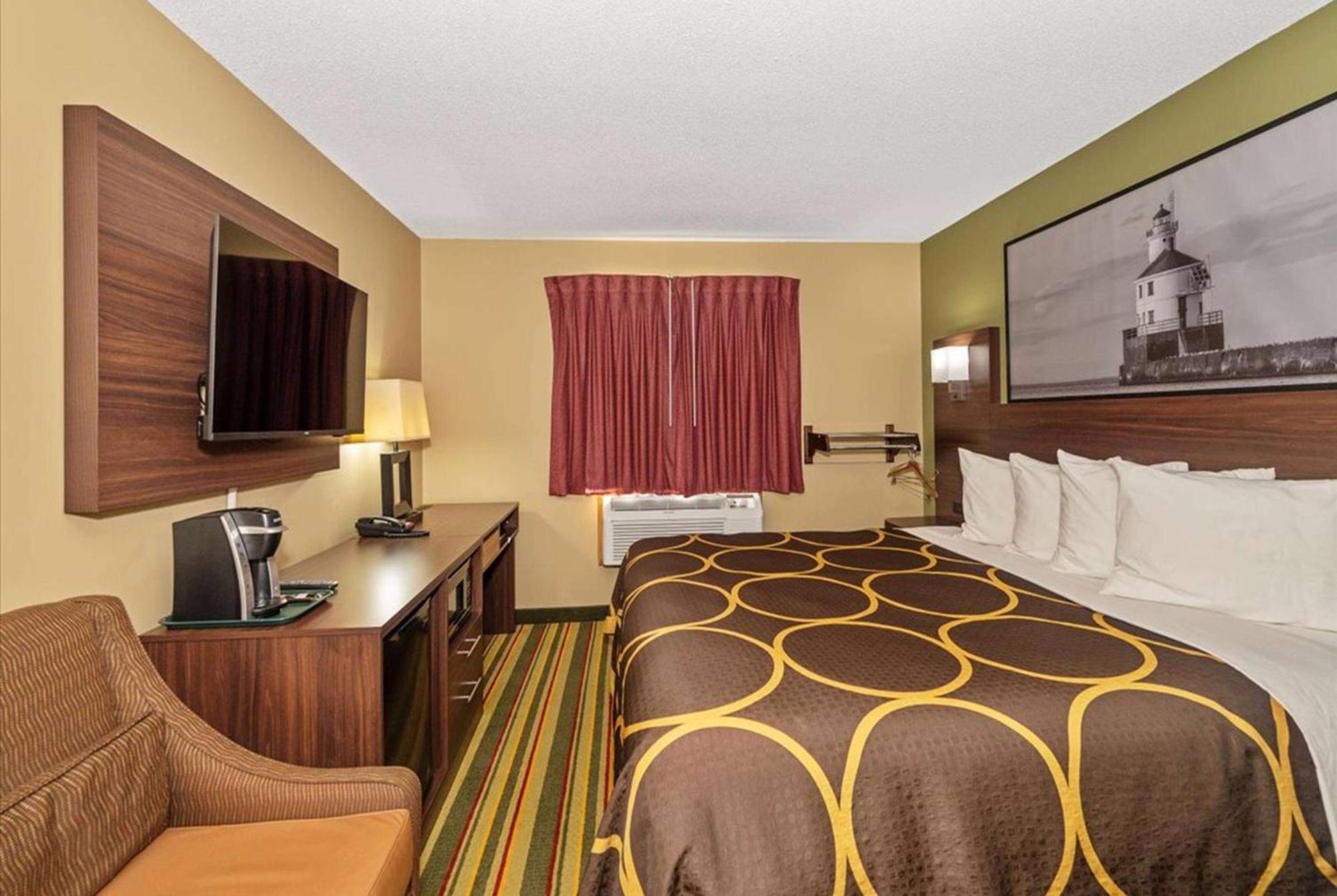 Super 8 By Wyndham Superior Wi Ξενοδοχείο Εξωτερικό φωτογραφία